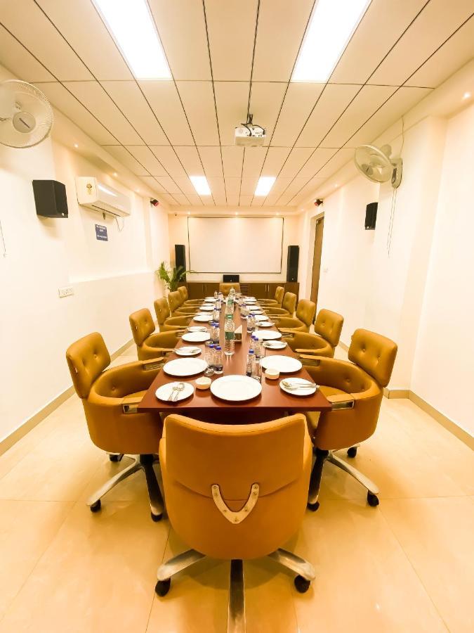 Hotel Sky 3*